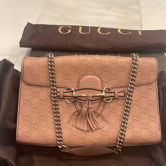 Gucci - Picture 2 of 8